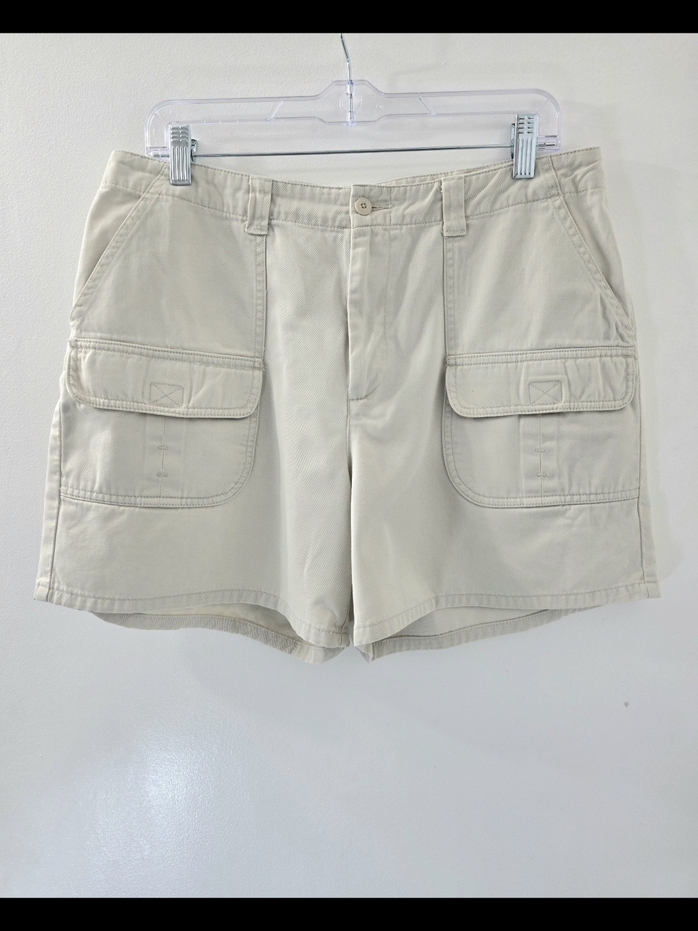 G.H. Bass Women’s Safari Utility Light Khaki Shorts Size 12 Gorpcore Cargo Camp